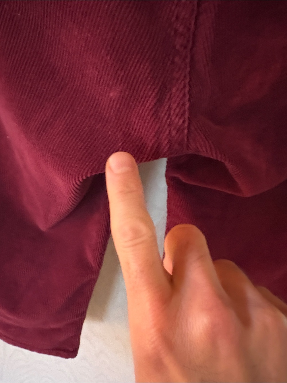 American Apparel Burgundy Corduroy Shorts. Size 32. In fair condition. Vintage - Picture 4 of 10
